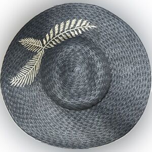 ⭐️Women's Stylish Black Wide Brim Straw Sun Hat Cream Leaf Solid Casual Headwear